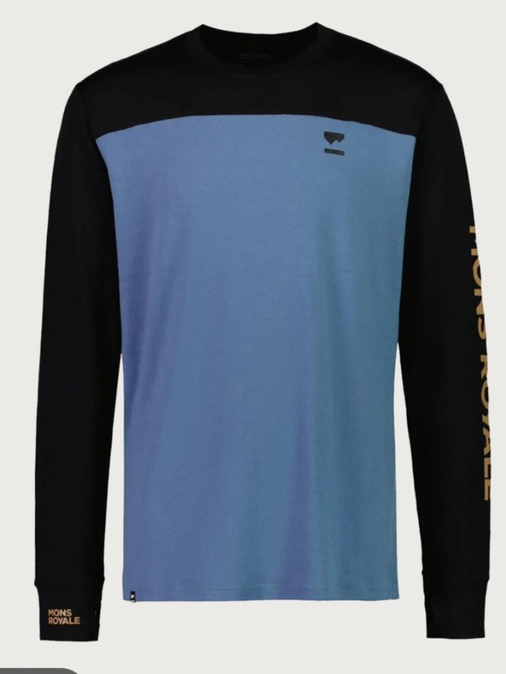 Mons Royale Yotei.    100% Merino Long-sleeved base layer.